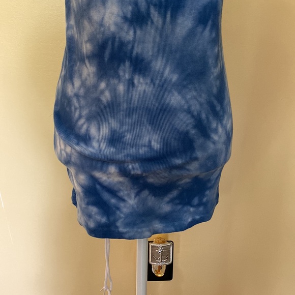 Calvin Klein tank top - Picture 11 of 13